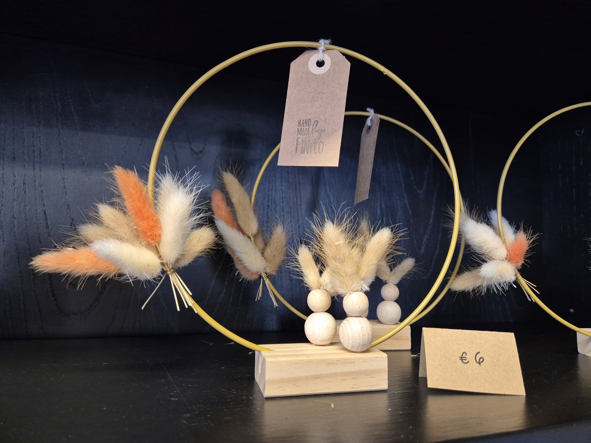 Ring met konijn en droogbloemen