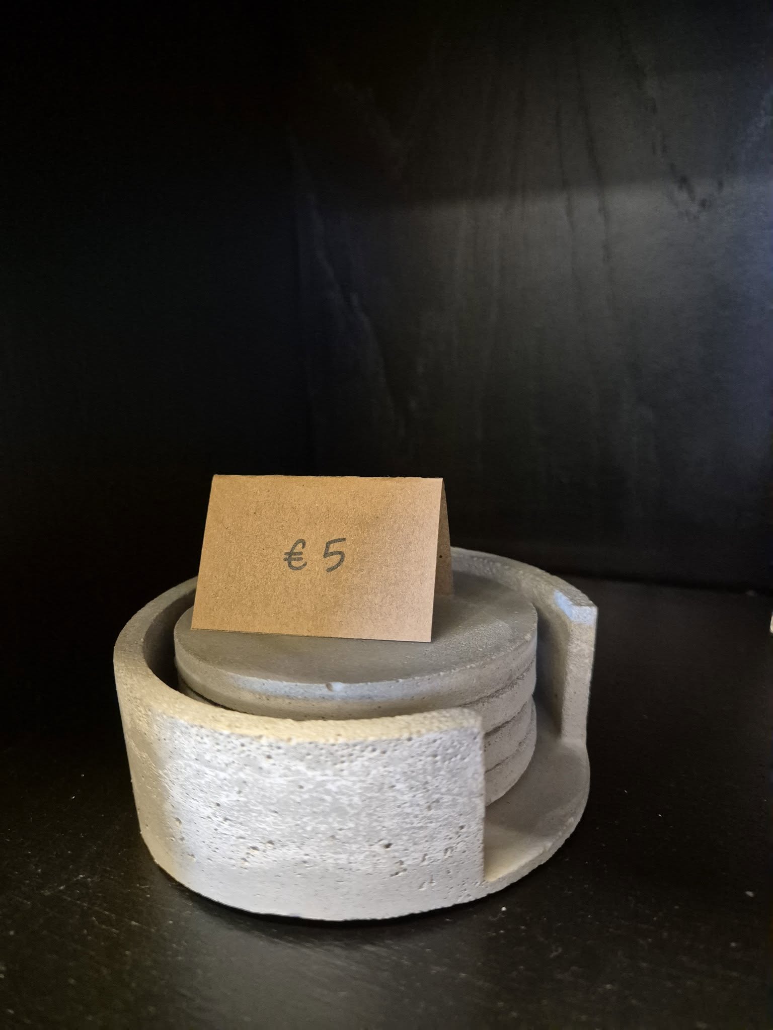 Betonnen onderzetters