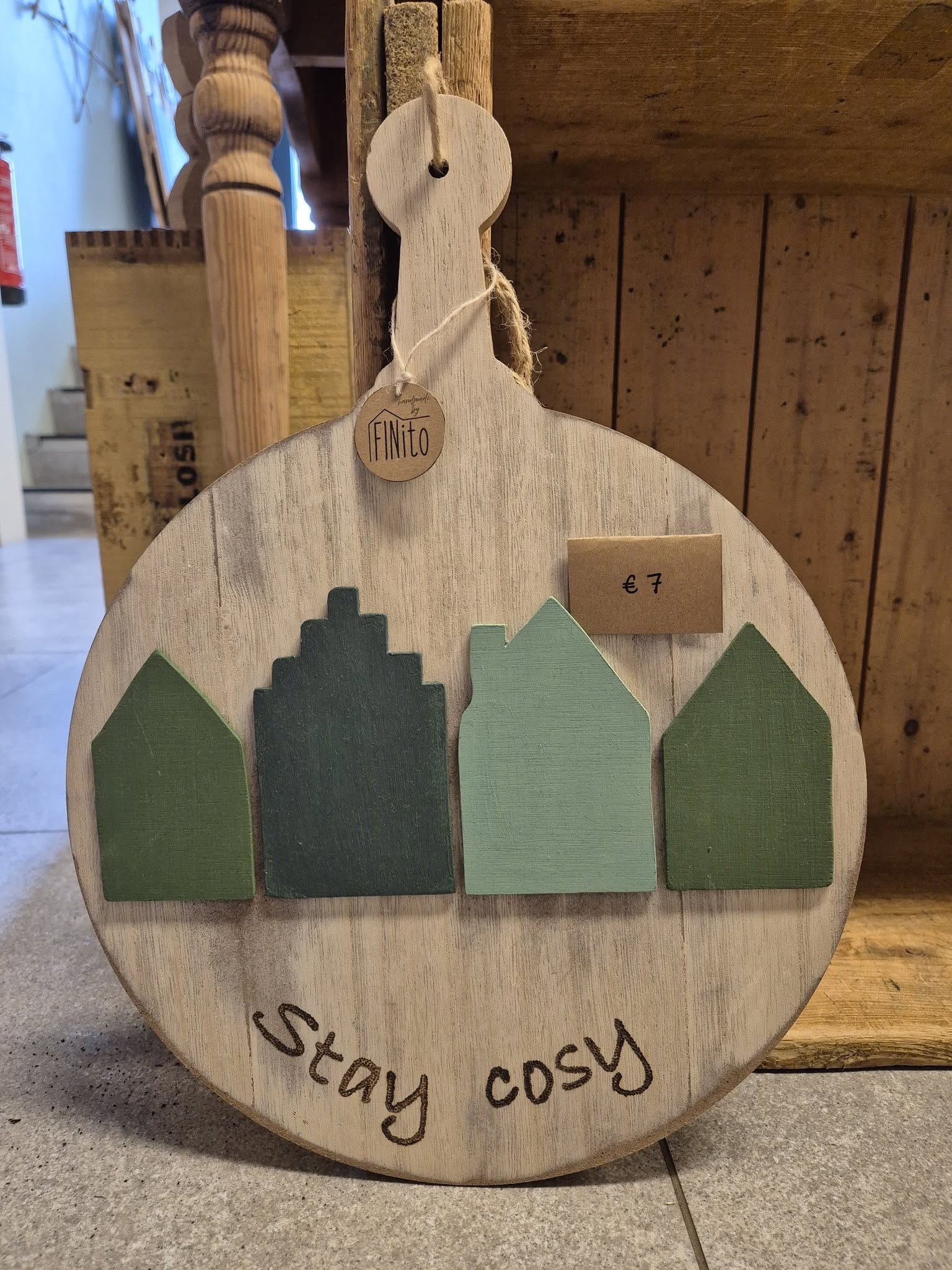 Houten plank met huisjes - stay cosy